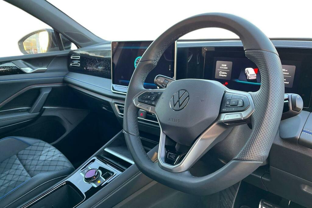 Volkswagen Tiguan 1.5 Tsi Ehybrid 19.7Kwh R-line Suv Plug GJ75ZCA White #6
