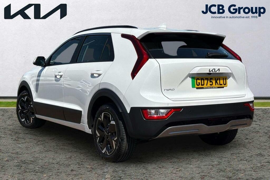 Kia e-Niro 64.8Kwh 2 Suv GD75KLU White #3