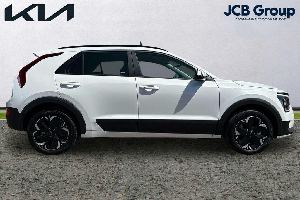 Kia e-Niro 64.8Kwh 2 Suv GD75KLU White #4
