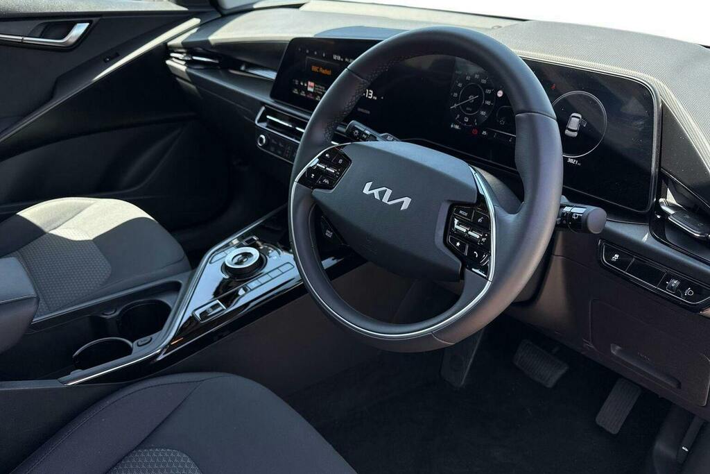 Kia e-Niro 64.8Kwh 2 Suv GD75KLU White #6