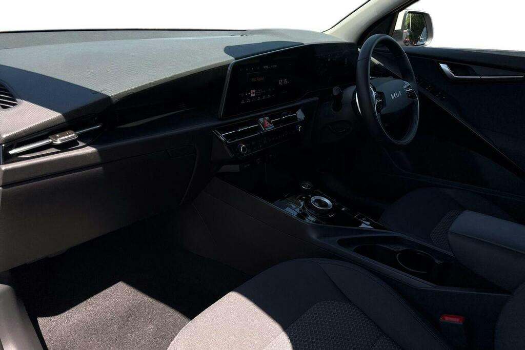 Kia e-Niro 64.8Kwh 2 Suv GD75KLU White #2