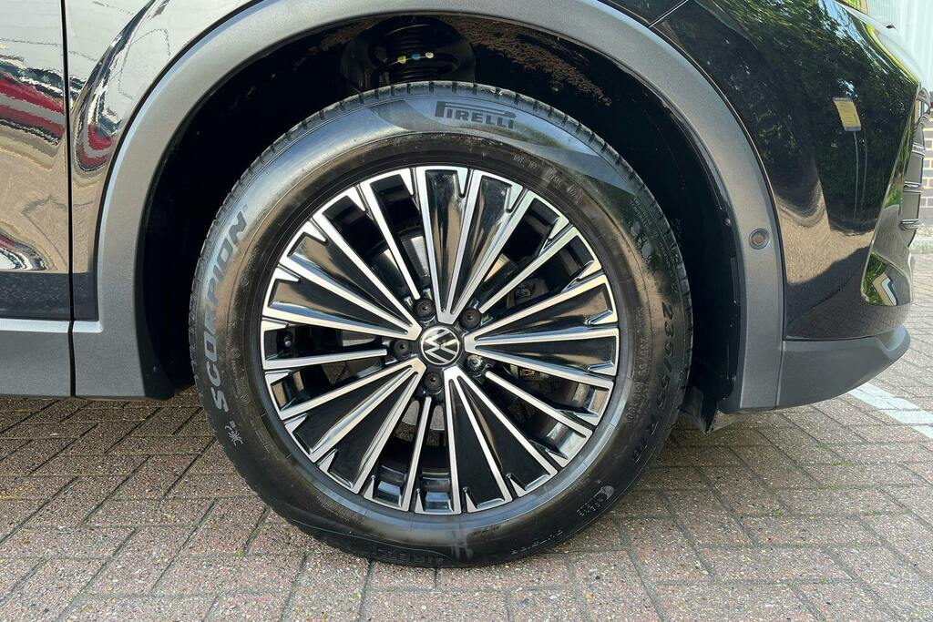 Volkswagen Tiguan 1.5 Etsi Mhev Match Suv Hybrid Dsg VX24PVT Black #5