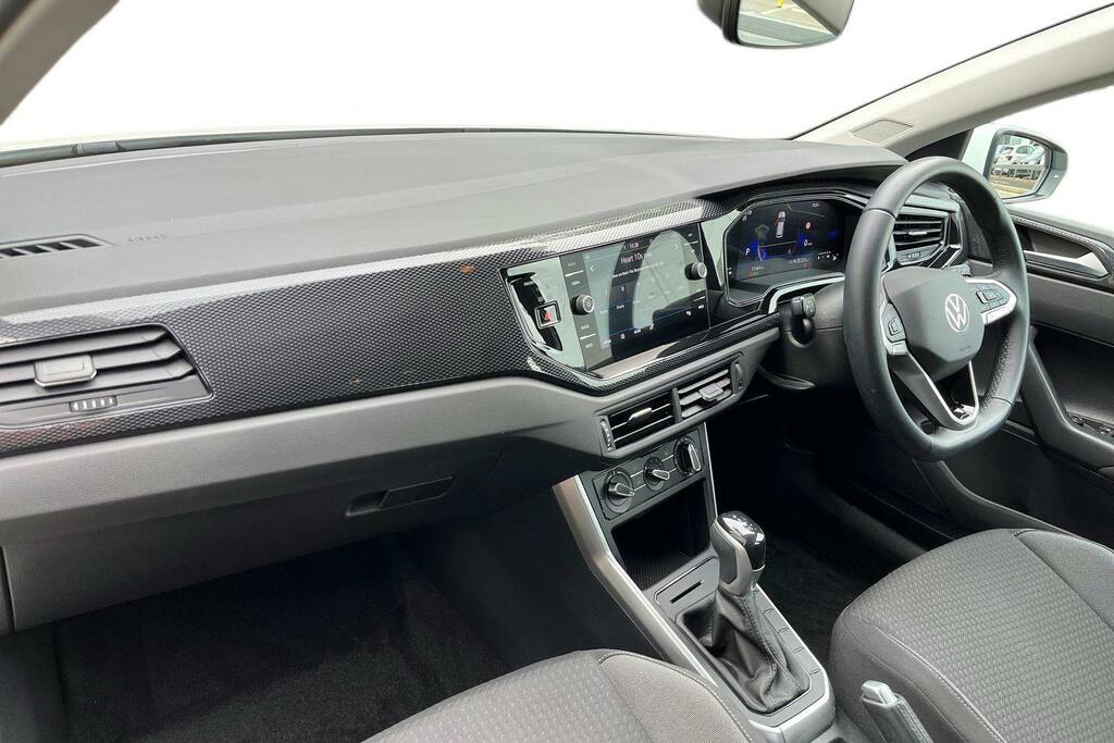 Volkswagen Polo 1.0 Tsi Life Hatchback Dsg WN74HMZ White #2