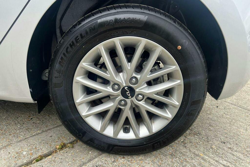 Kia RIO 1.0 T Gdi 2 Hatchback Dct Silver #5