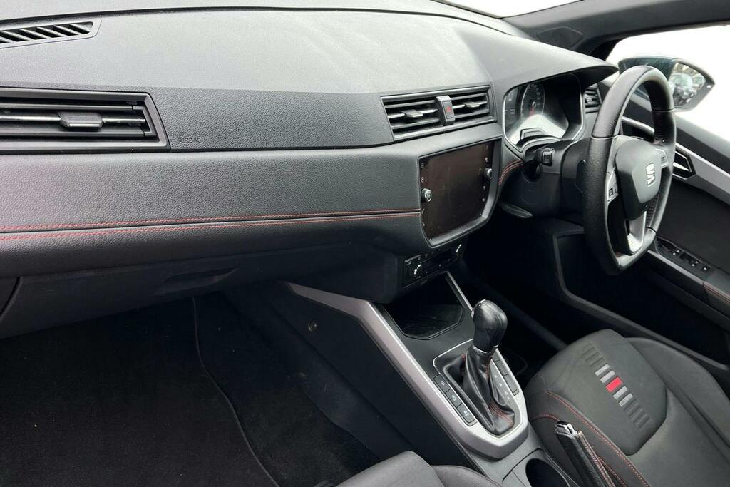 Seat Arona 1.0 Tsi Fr Suv Dsg YF19OOG Black #2