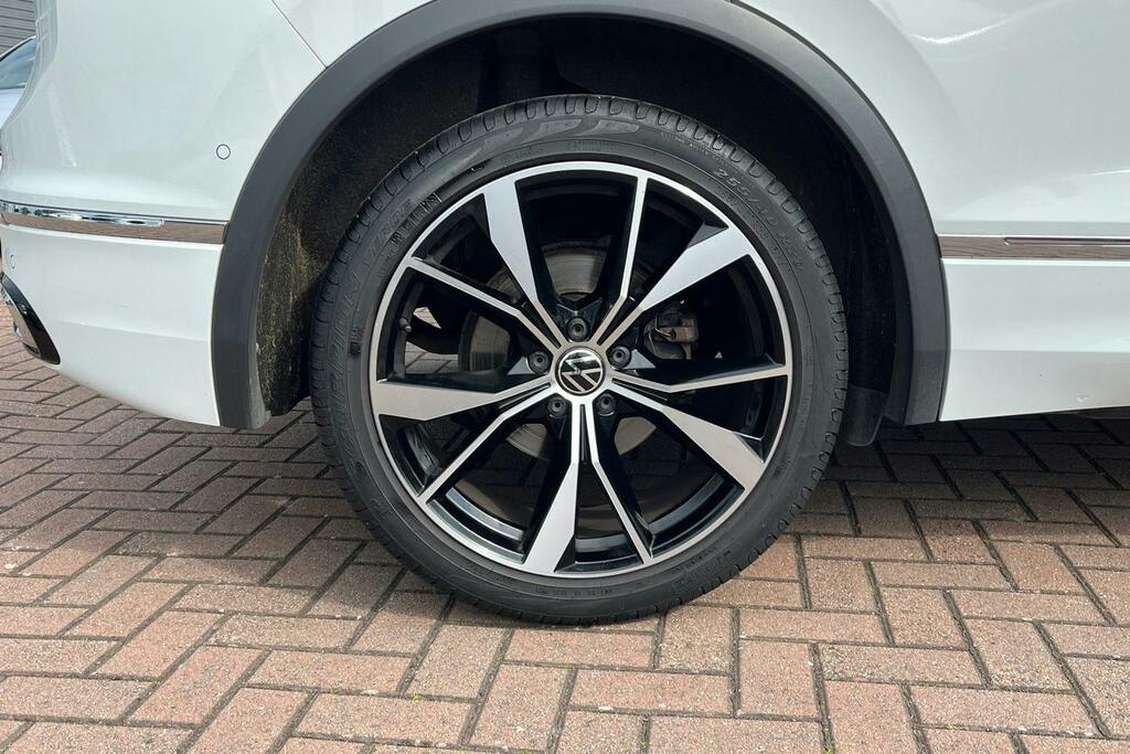 Volkswagen Tiguan 1.5 Tsi R-line Suv Dsg GL71SFZ White #5
