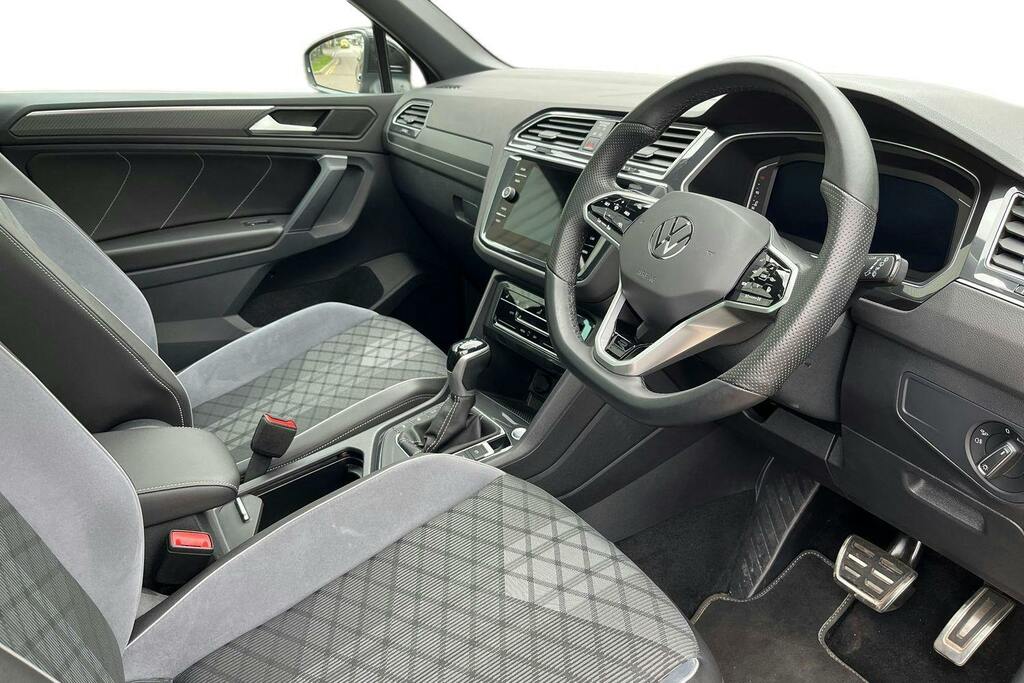 Volkswagen Tiguan 1.5 Tsi R-line Suv Dsg GL72XTY Black #6