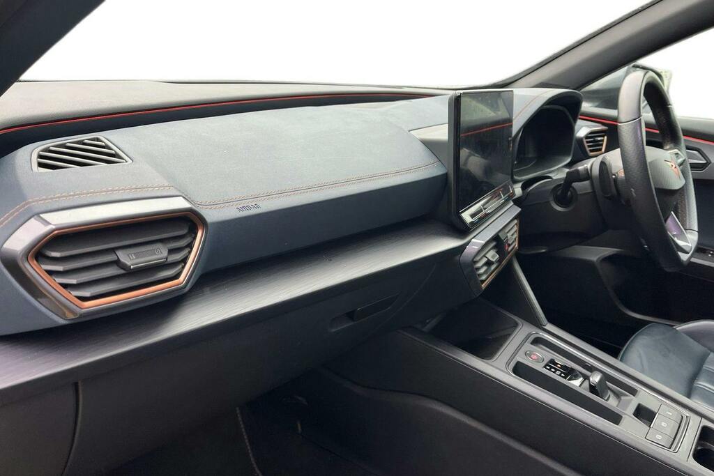 Cupra Formentor 1.5 Tsi V2 Suv Dsg KP74XWJ Black #2