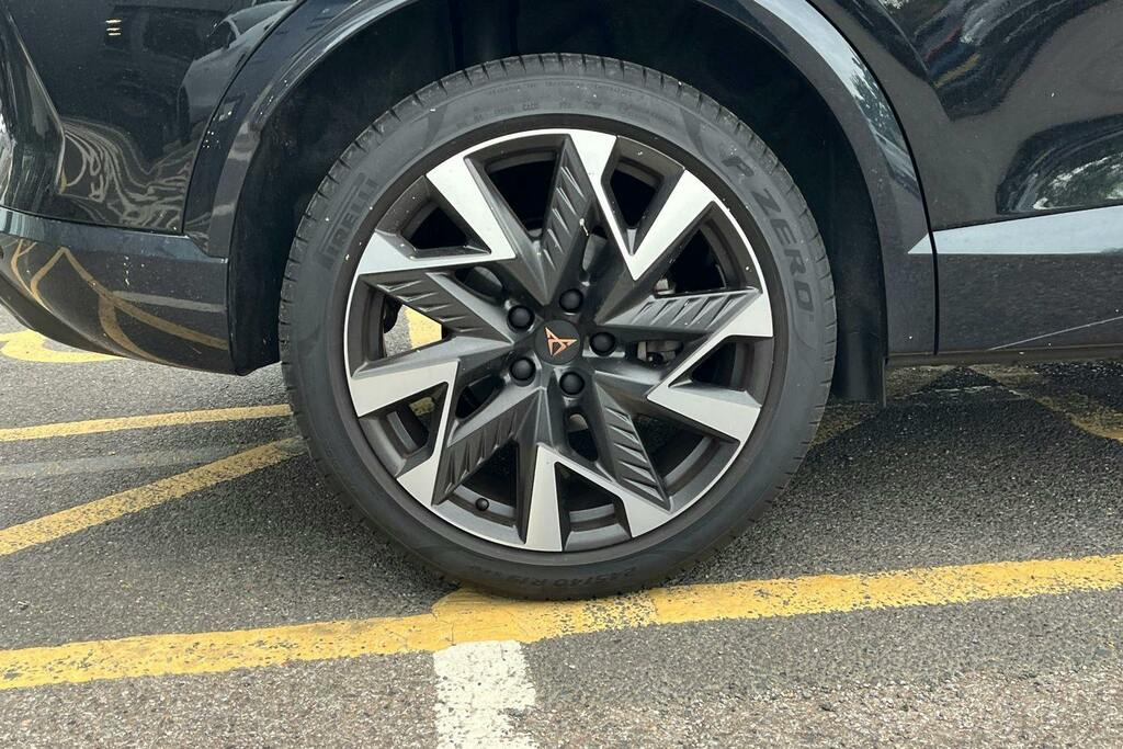 Cupra Formentor 1.5 Etsi V2 Suv Hybrid Dsg YF75ZPW Black #5