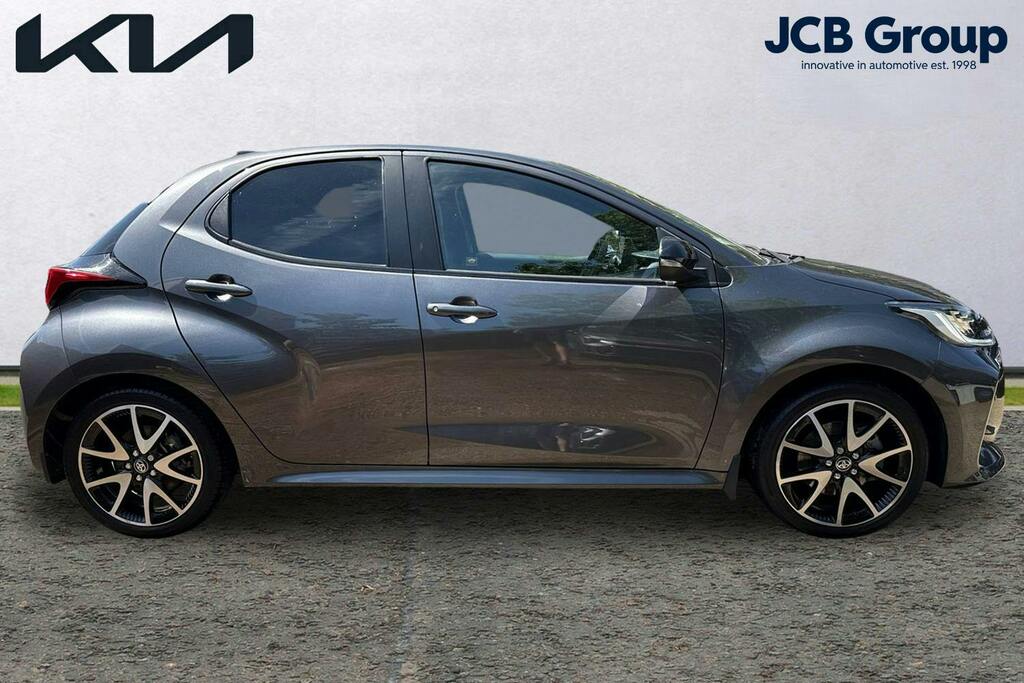 Toyota Yaris 1.5 Vvt H Dynamic Hatchback Hybrid E Cv GU22EWV Grey #4