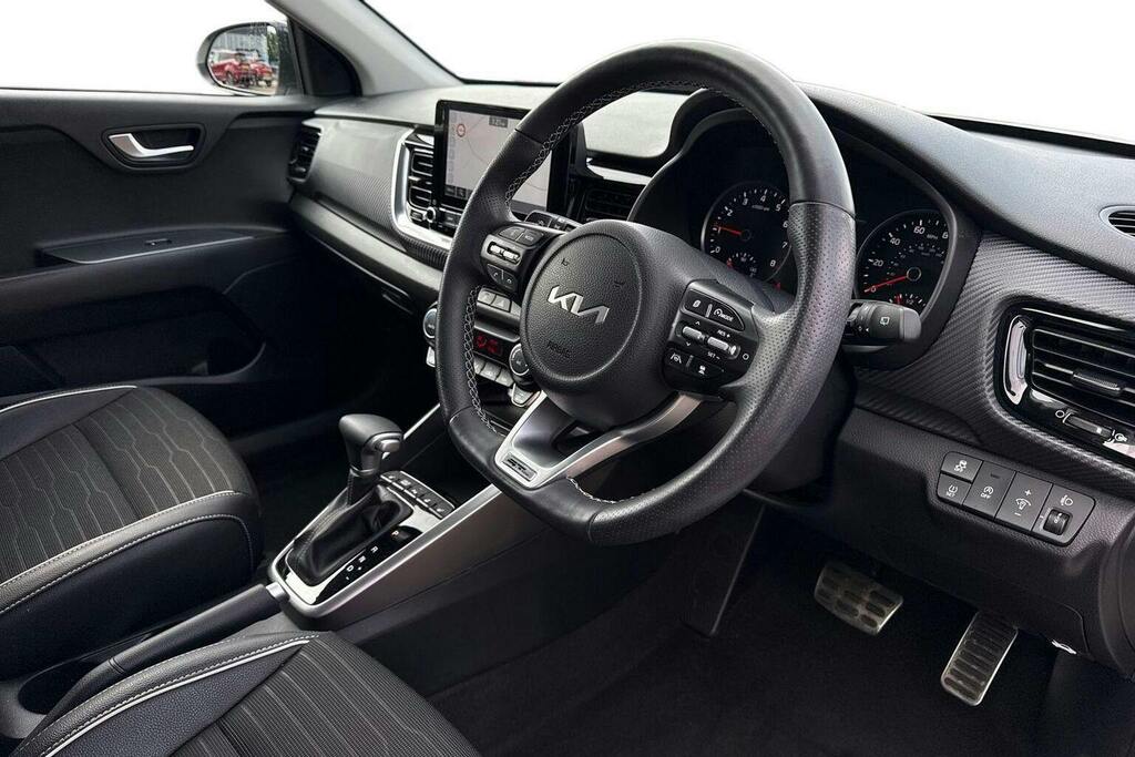 Kia Stonic 1.0 T Gdi Mhev Gt Line S Suv Hybrid Dct FV23KYR White #6