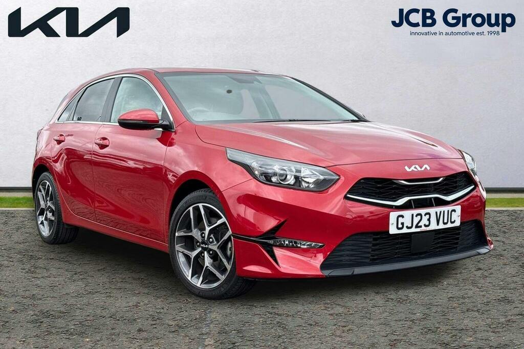 Kia Ceed 1.5 T Gdi 3 Hatchback Dct Red