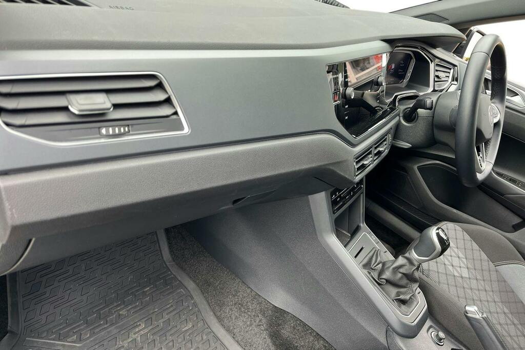 Volkswagen Polo 1.0 Tsi R-line Hatchback GL24BPK Grey #2