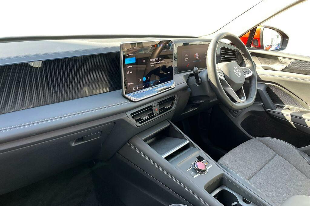 Volkswagen Tiguan 1.5 Etsi Mhev Match Suv Hybrid Dsg GL24PGV Red #2