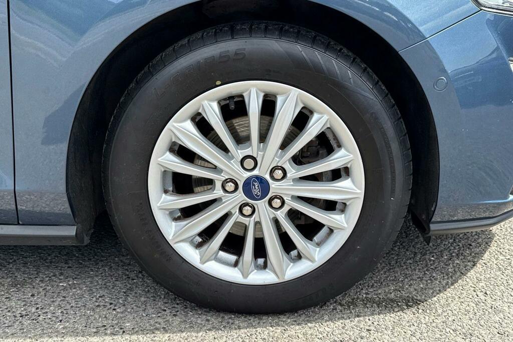 Ford Focus 1.5T Ecoboost Titanium Hatchback GN19UBK Blue #5