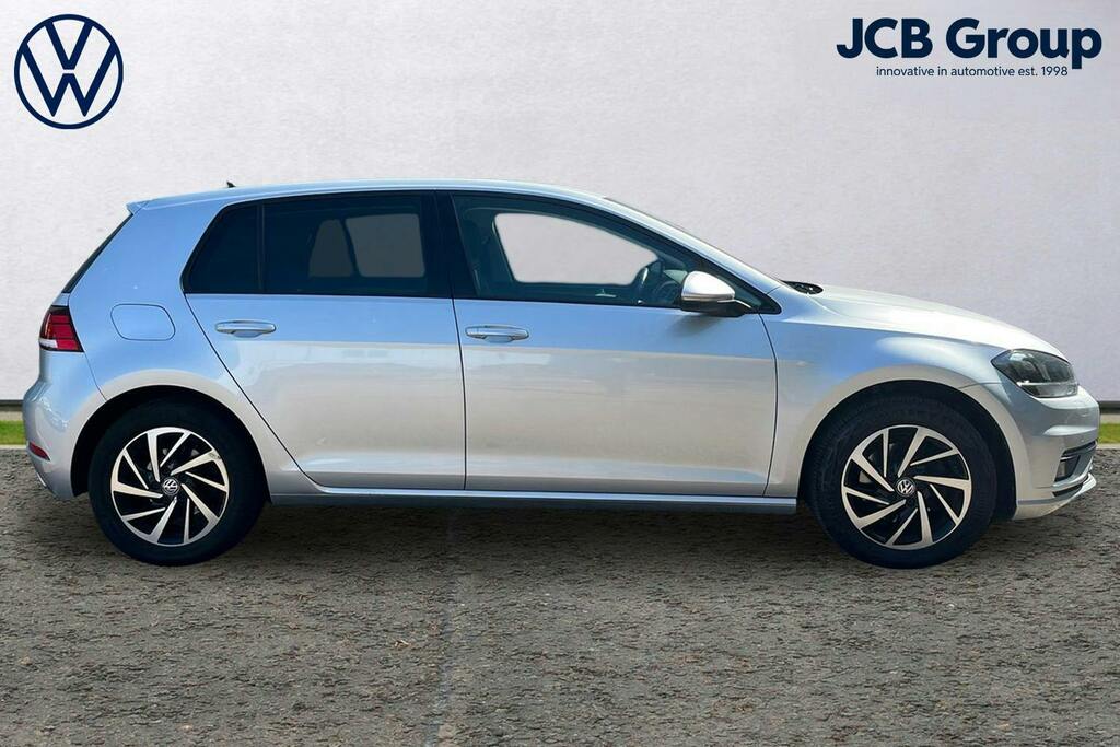 Volkswagen Golf 1.5 Tsi Evo Match Hatchback EK69NBA Silver #4