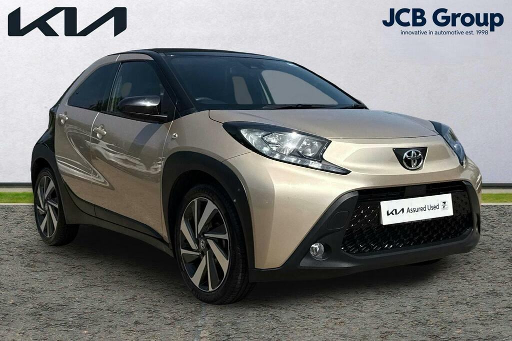 Toyota Aygo X 1.0 Vvt I Edge Hatchback X Shift Beige