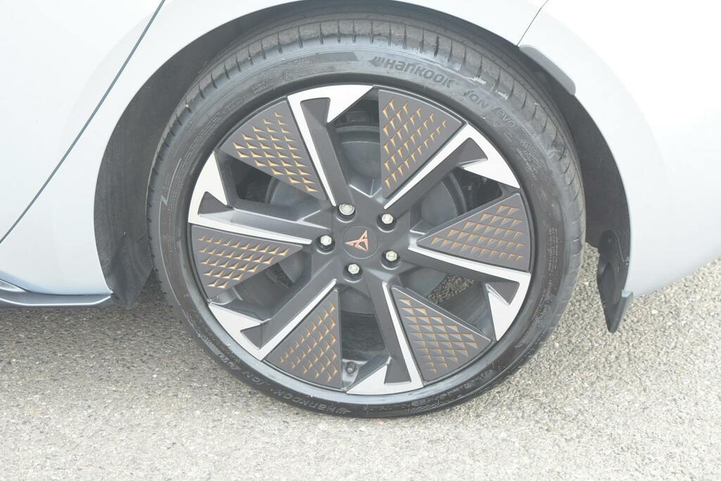 Cupra Born E Boost 79Kwh V3 Hatchback GY75NPJ Silver #5