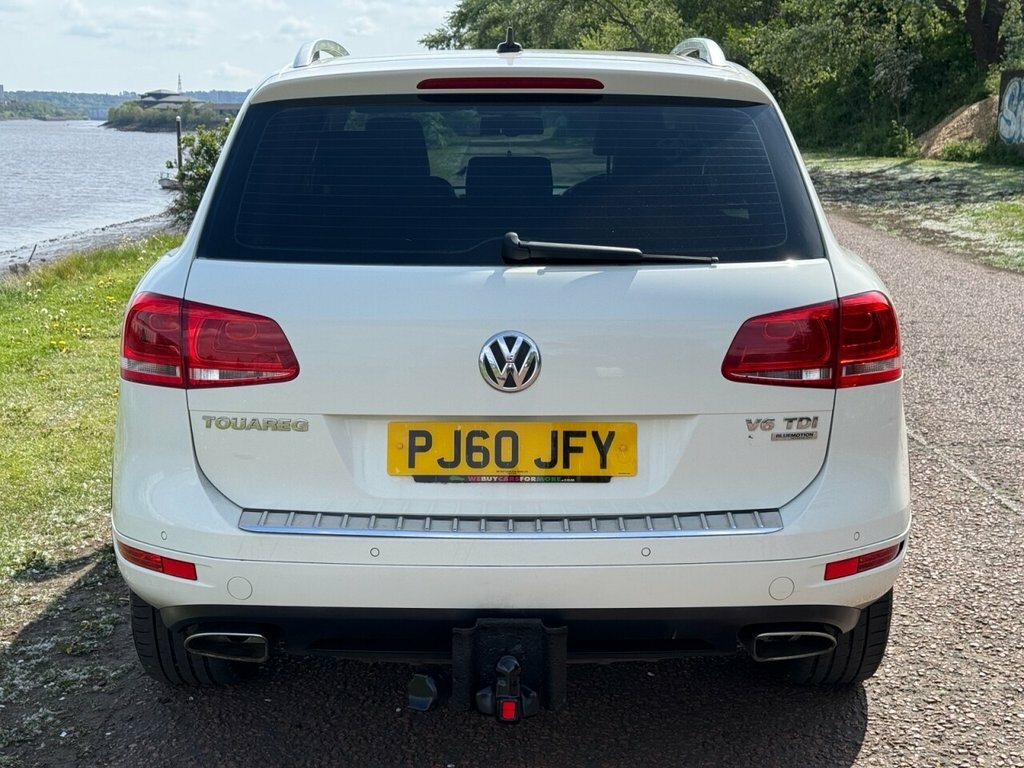 Volkswagen Touareg 3L Se White #5