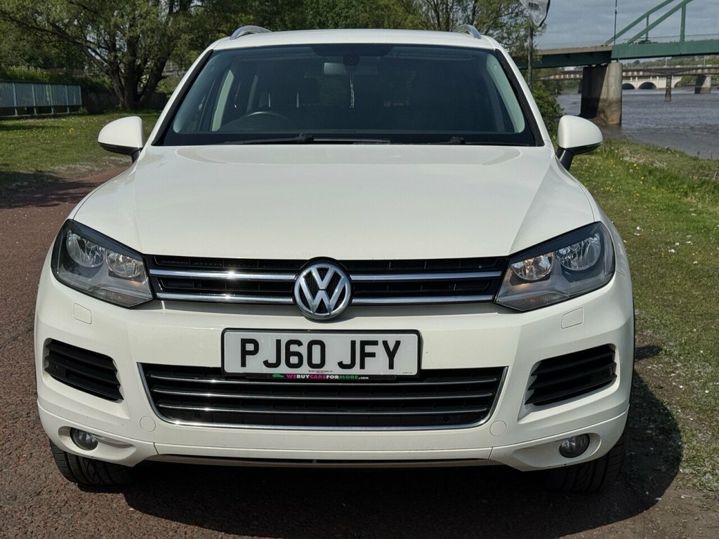 Volkswagen Touareg 3L Se White #2