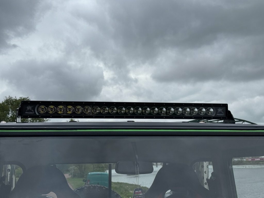 Land Rover Defender 2.4L Null Green #3