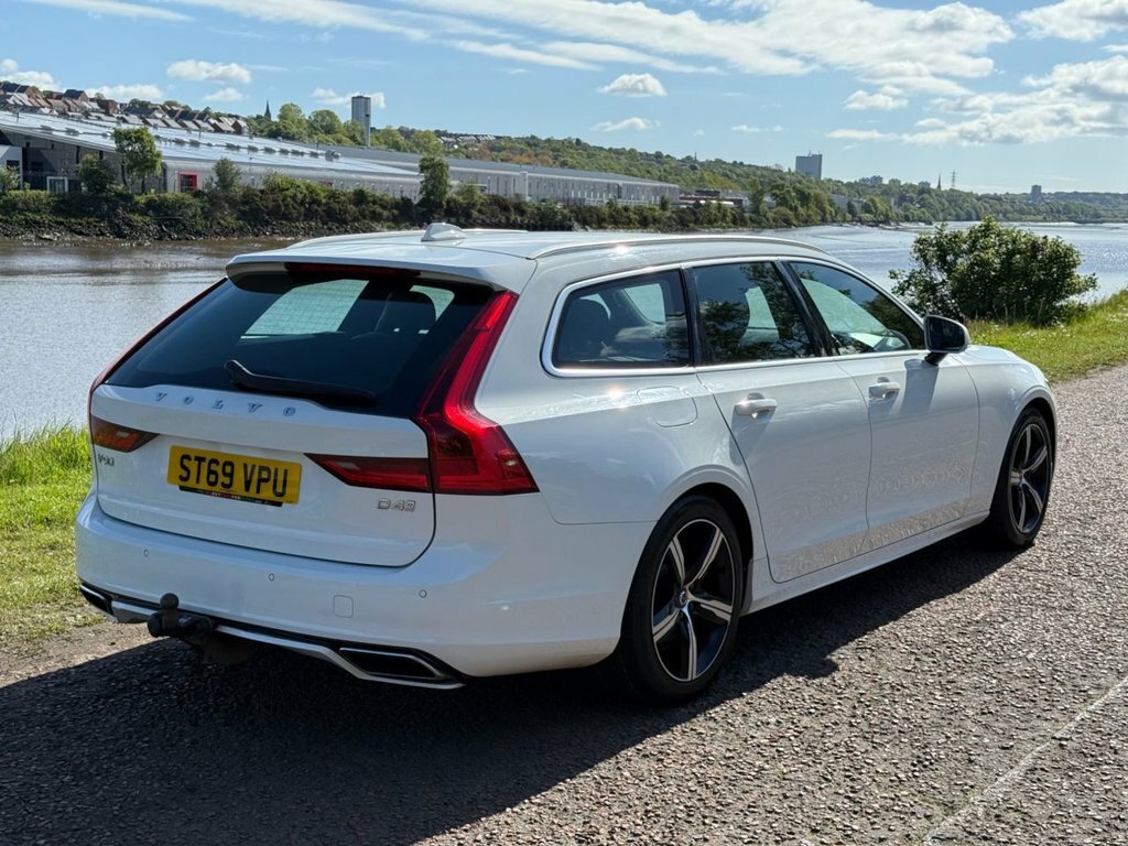 Volvo V90 2L R-design ST69VPU White #4