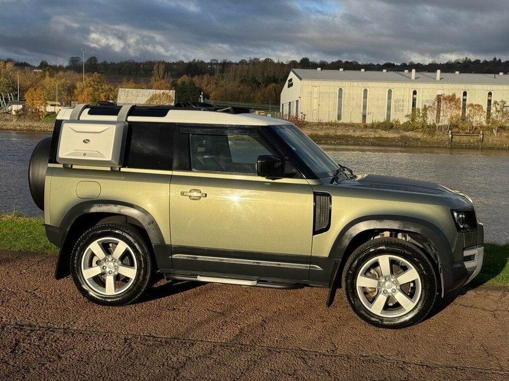 Land Rover Defender 3L First Edition FB21XSU Green #4