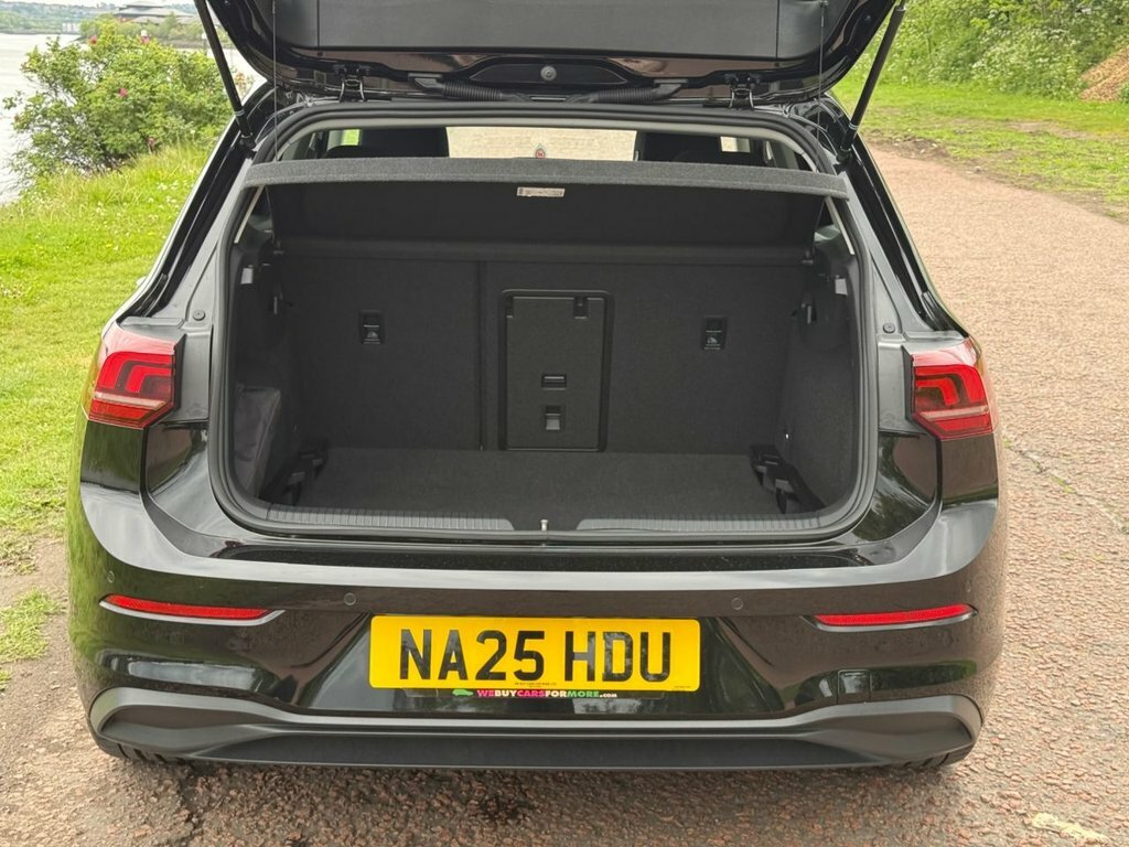 Volkswagen Golf 1L Match NA25HDU Black #6