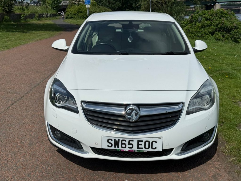 Vauxhall Insignia 1.6L Elite Nav SW65EOC White #2