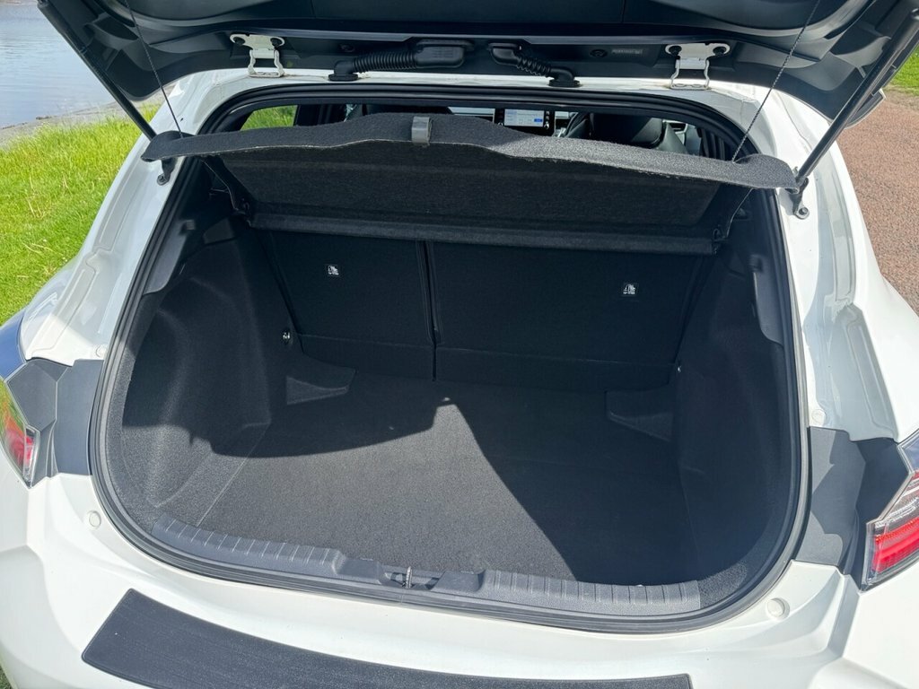 Toyota Corolla 1.8L Gr Sport YR20XNV White #5