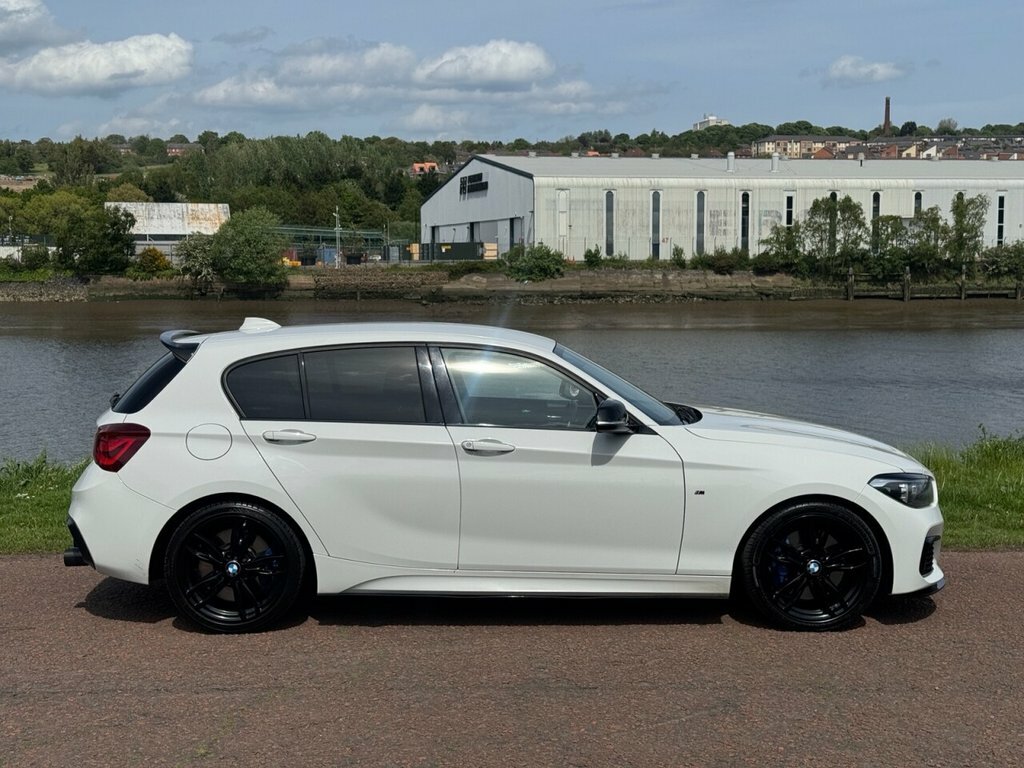 BMW 1 Series 3L Shadow Edition SB19TXT White #4