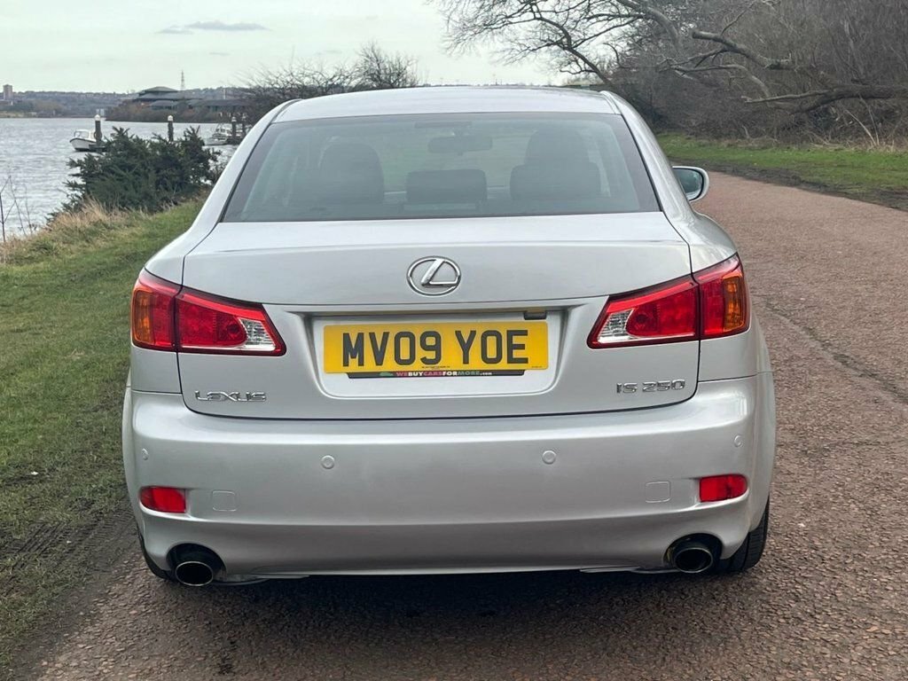 Lexus IS 2.5L Se-i Silver #5