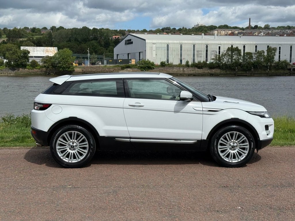 Land Rover Range Rover Evoque 2.2L Prestige CP61ZFK White #3