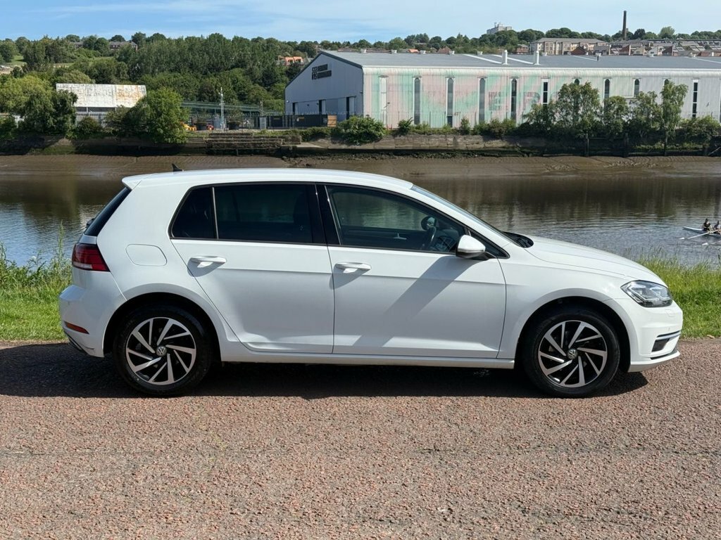 Volkswagen Golf 1L Match Edition GL69XSG White #3