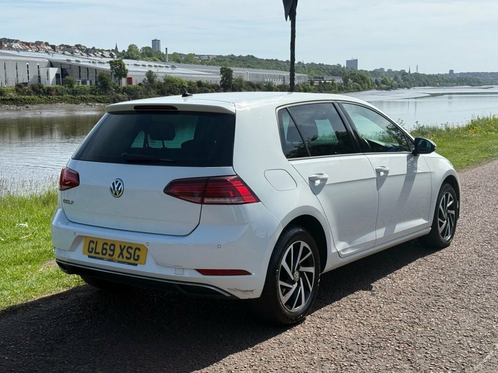 Volkswagen Golf 1L Match Edition GL69XSG White #4