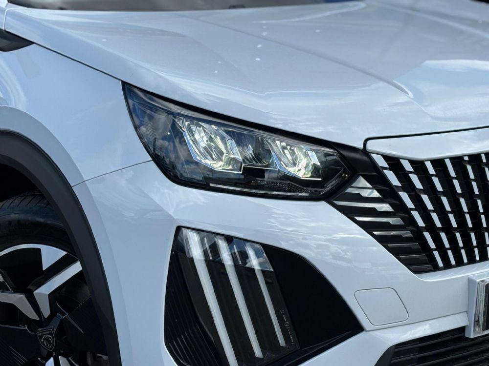 Peugeot 2008 1.2 Puretech Allure Euro 6 S S White