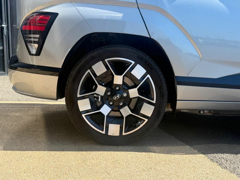 Hyundai Kona 65.4Kwh Ultimate DYZ7775 Silver #6