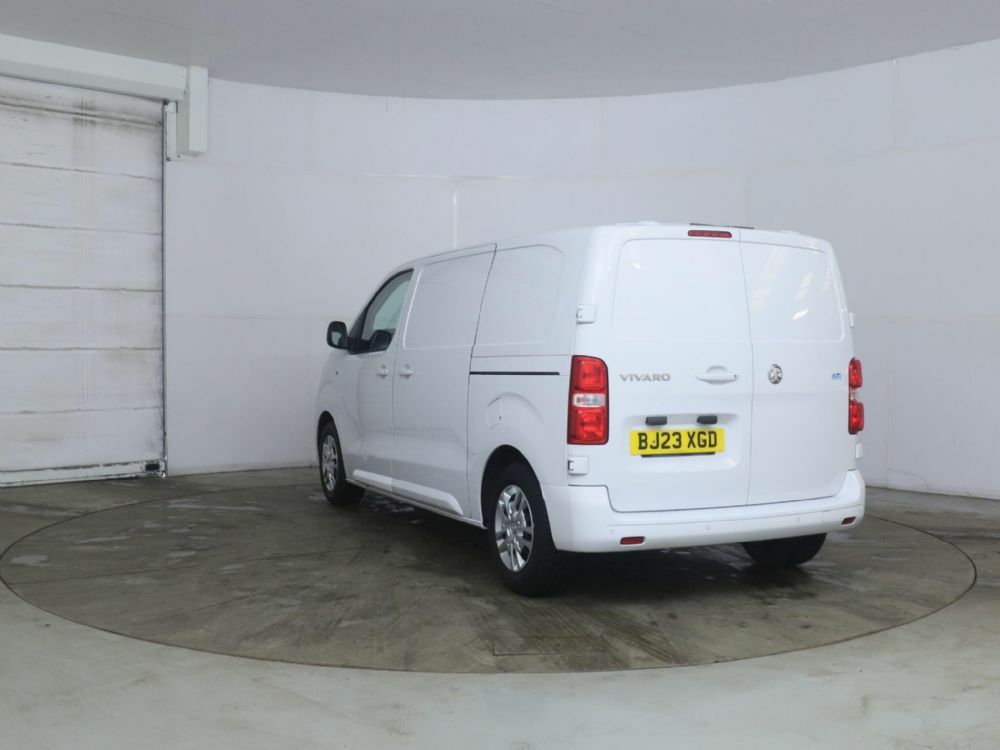 Vauxhall Vivaro 1.5 Turbo D 2700 Sportive L1 H1 Euro 6 S S 6Dr BJ23XGD White #4