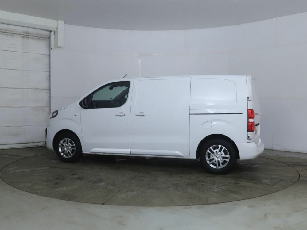 Vauxhall Vivaro 1.5 Turbo D 2700 Sportive L1 H1 Euro 6 S S 6Dr BJ23XGD White #3