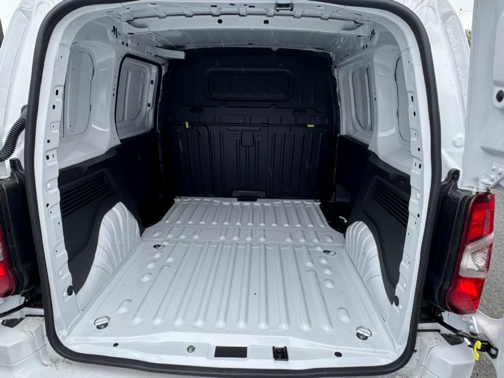 Citroen Berlingo 1.5 Bluehdi 1000Driver M Swb Euro 6 S S BVI3834 White #4