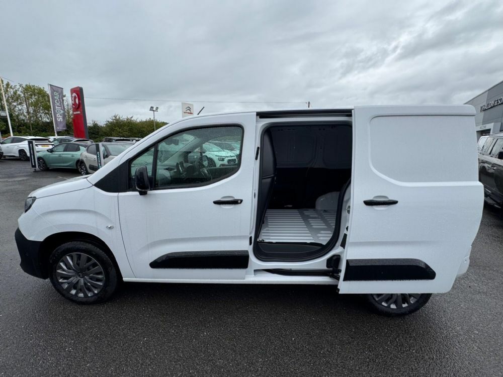 Citroen Berlingo 1.5 Bluehdi 1000Driver M Swb Euro 6 S S BVI3834 White #6