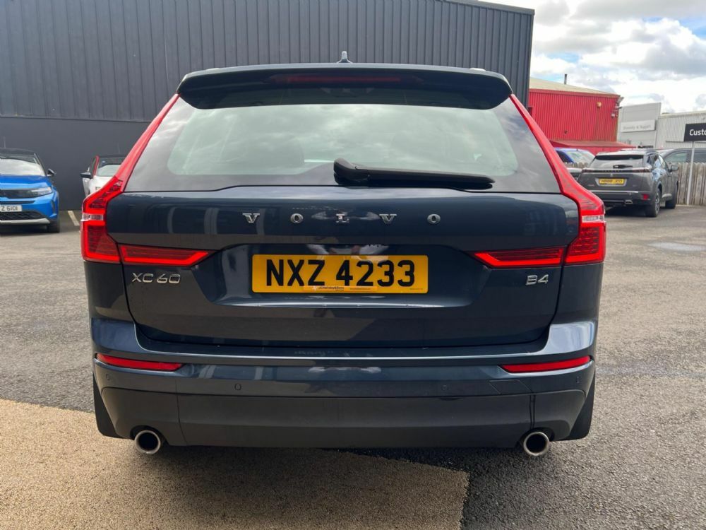 Volvo XC60 2.0 B4 Mhev Momentum Euro 6 S S NXZ4233 Blue #3