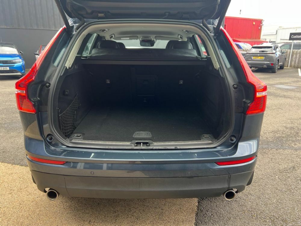 Volvo XC60 2.0 B4 Mhev Momentum Euro 6 S S NXZ4233 Blue #4