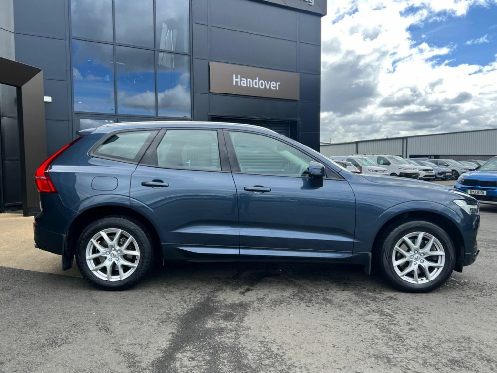Volvo XC60 2.0 B4 Mhev Momentum Euro 6 S S Blue