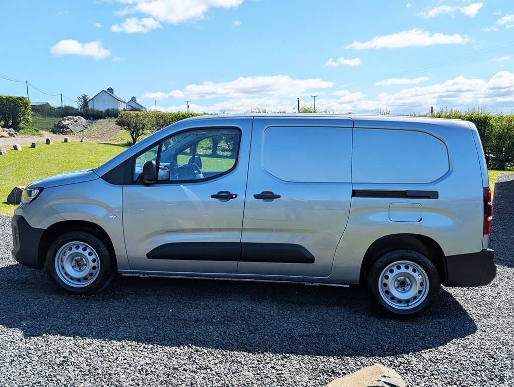 Citroen Berlingo XL 1.5Bhdi 100Hp Enterprise Crew Unregistered AD3657 Grey #6