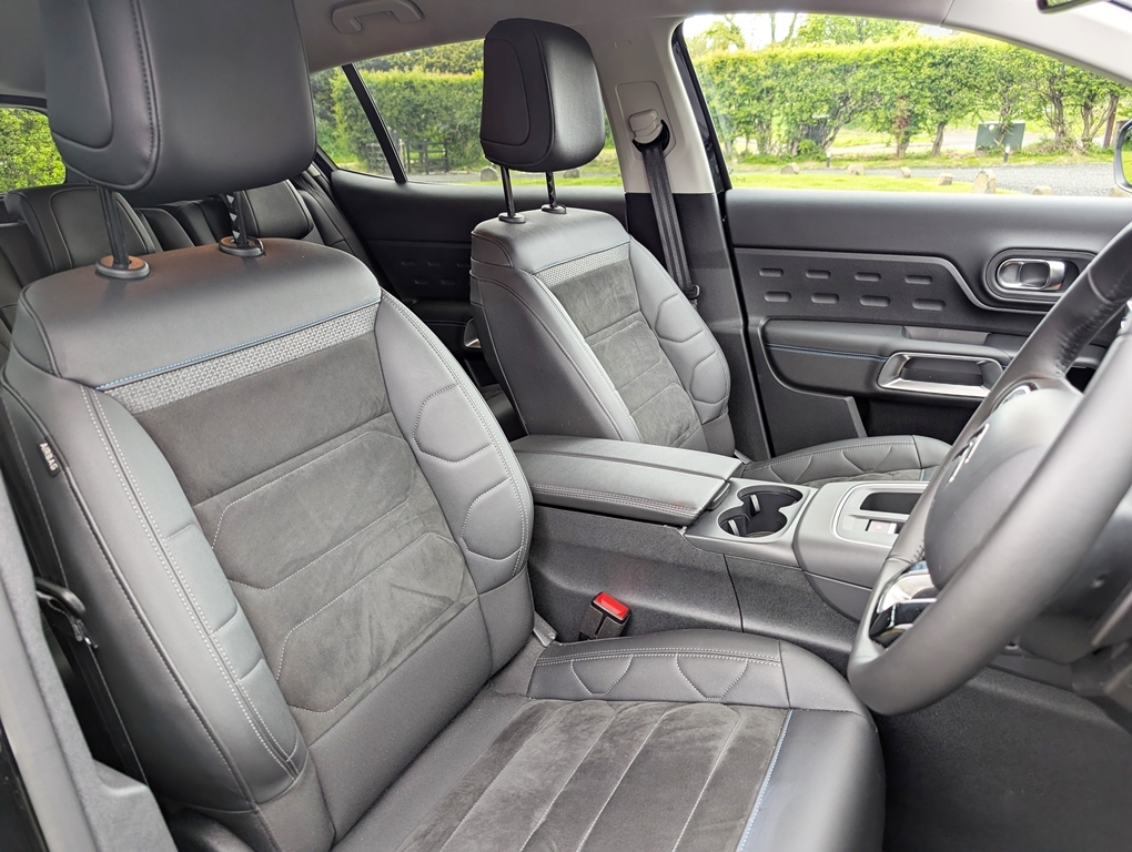Citroen C5 Aircross 1.5D 130Hp Max Edition KK25HGG Black #4