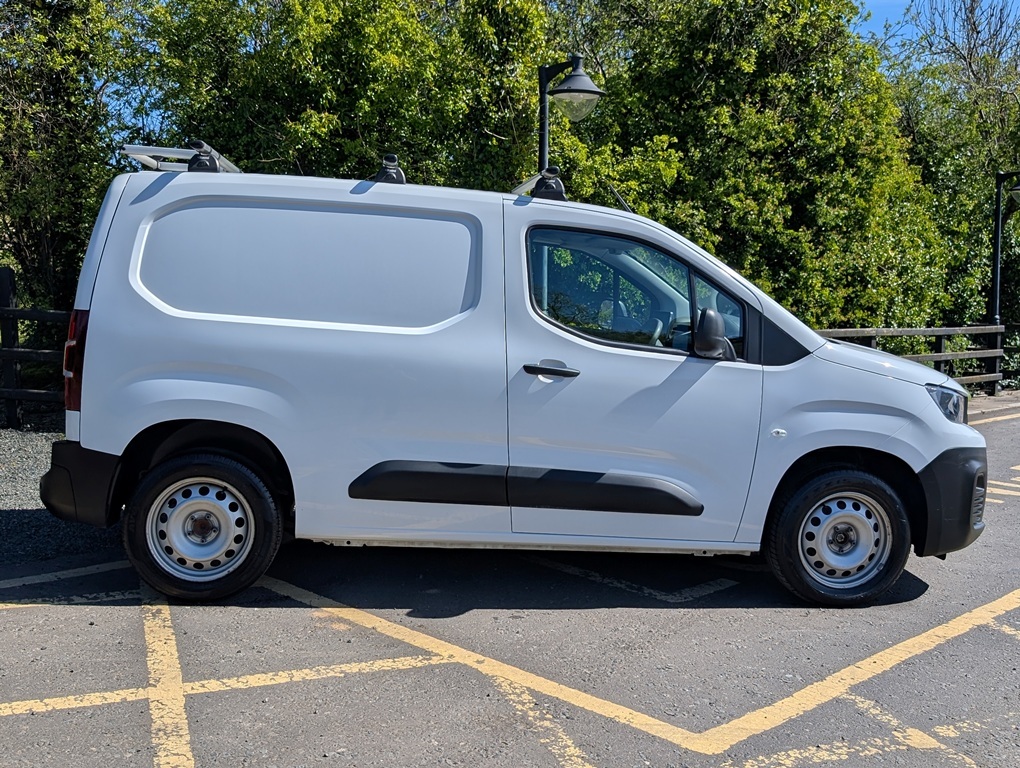 Peugeot Partner 1.5Bhdi 100Hp Professionl Premium PK23UZS White #4