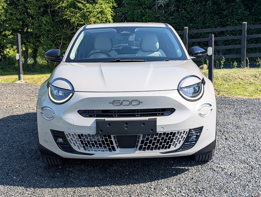 Fiat 600 1.2 110Hp Icon Hybrid Brand New Brown #2