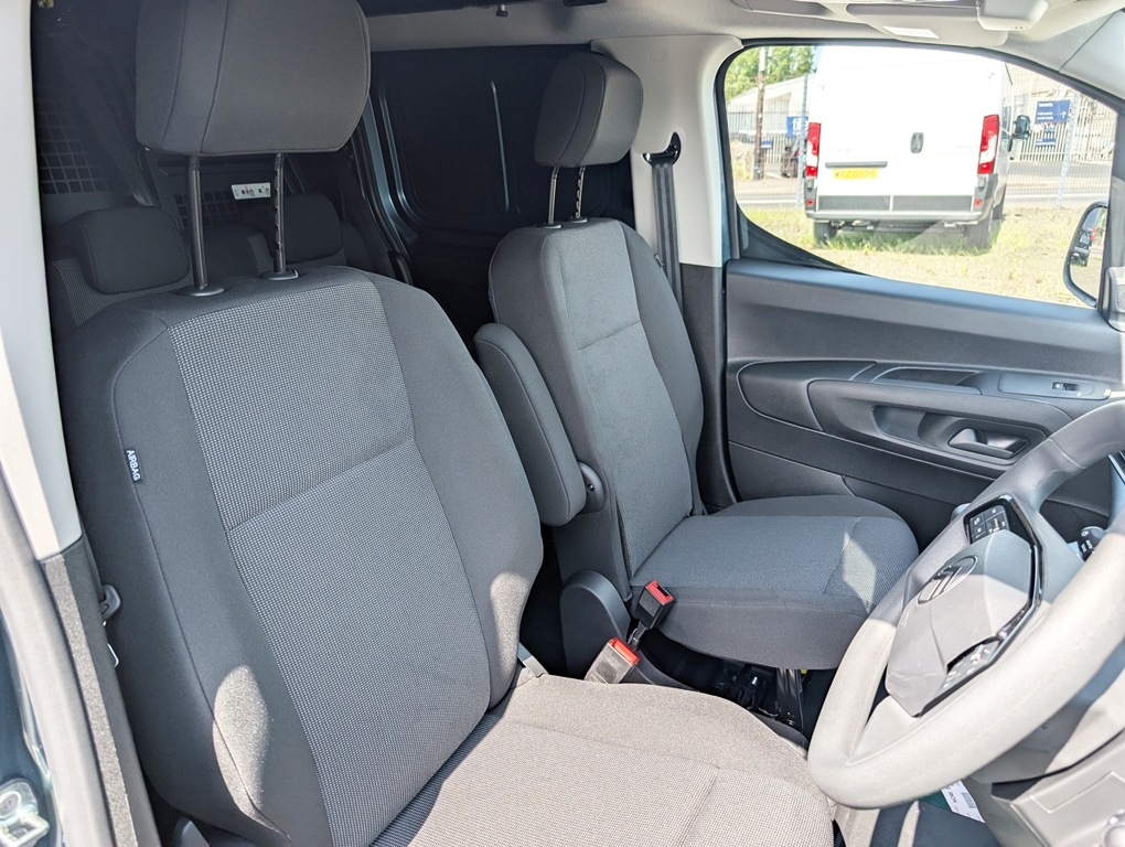 Citroen Berlingo XL 1.5Bhdi 100Hp Enterprise Crew Unregistered  Blue #4