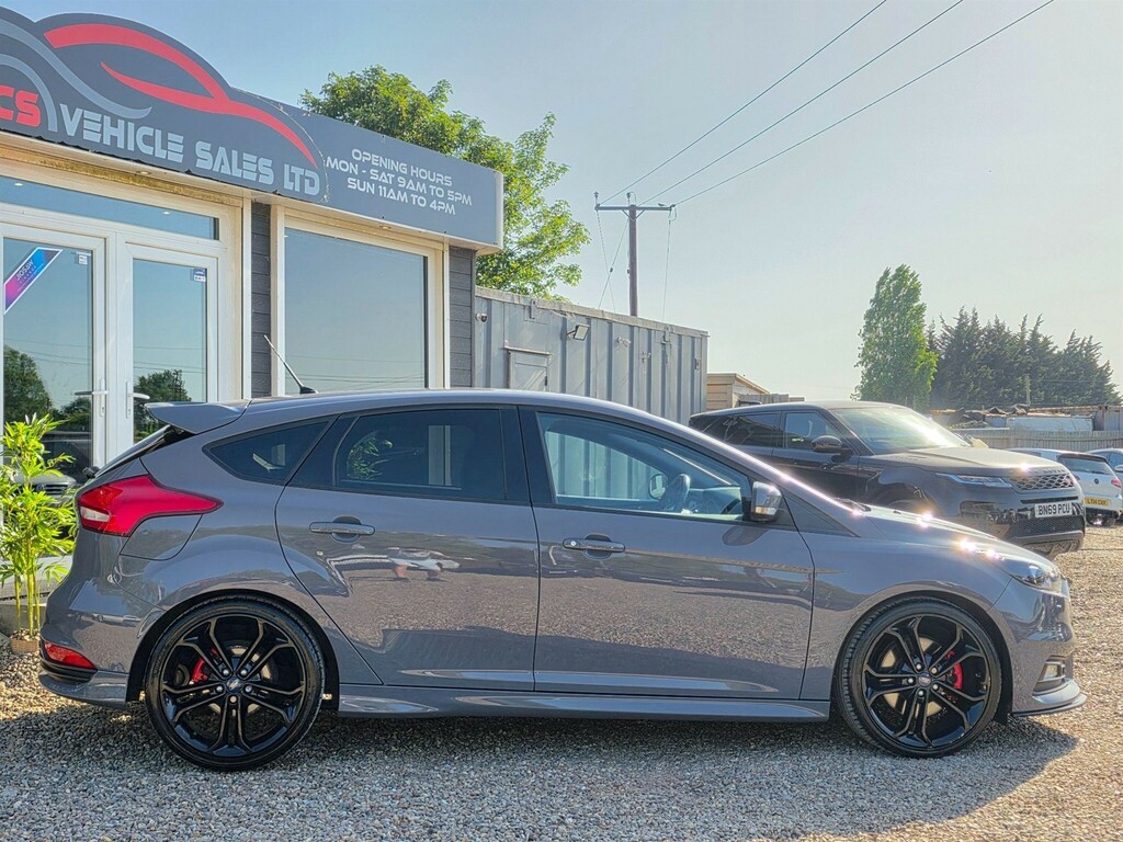 Ford Focus 2.0T Ecoboost St-3 Euro 6 Ss BF16YST Grey #4